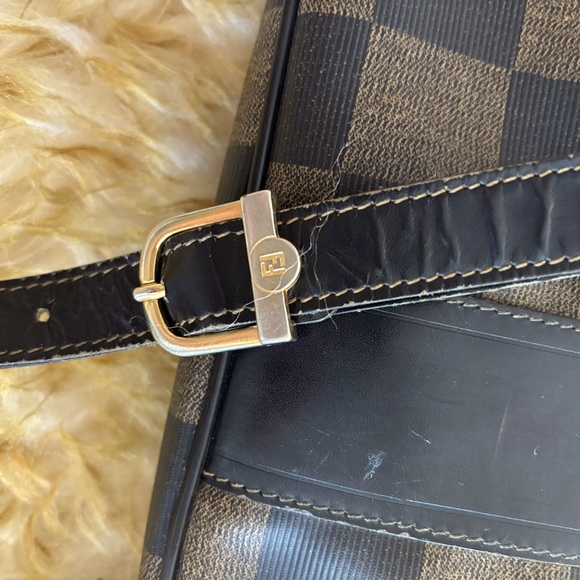 Vintage Fendi crossbody bag - Picture 6 of 10